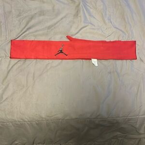Micheal Jordan Head tie (red)